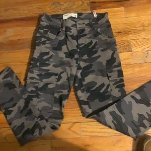 Garage Camouflage Jeans